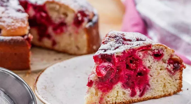 Чарівний пиріг на сироватці: рецепт, що розкриває секрети смакових насолод