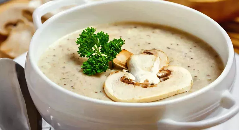 Крем-суп із білих грибів