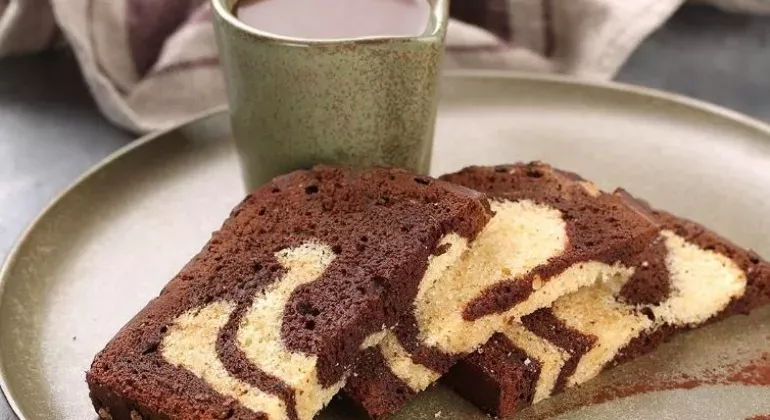 Шоколадно-ванільний мраморний пиріг