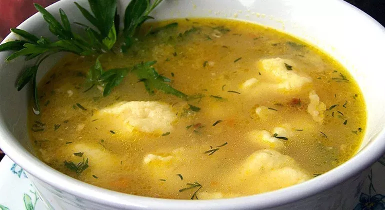 Картопляний суп з галушками