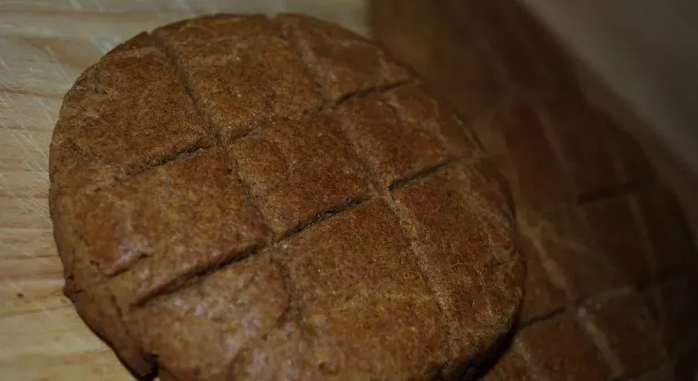 Житні коржики на дріжджах: рецепт зі смаком традиційного хліба