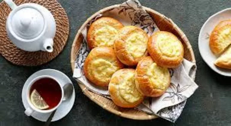 Шаньги з картоплею: класичний рецепт із дріжджовим тістом