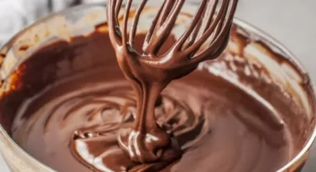 Шоколадний ганаш - ніжний соус для вашого улюбленого десерту