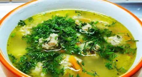 Суп з фрикадельками та рисом: смачний рецепт для всієї родини