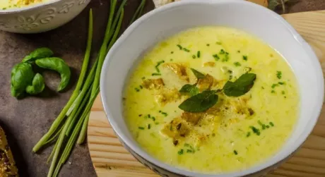 Цибулевий суп із сиром: простий рецепт