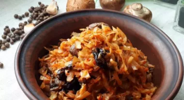 Рецепт капусти з чорносливом