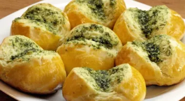 Часникові булочки