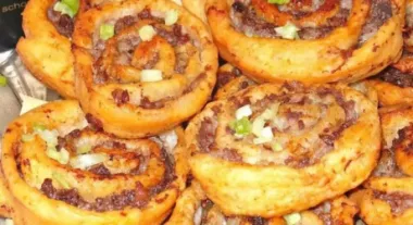 Рецепт шаньги з фаршем: смачно, просто та швидко