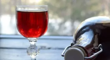 Сливянка: Рецепт домашньої настоянки на стиглій сливі