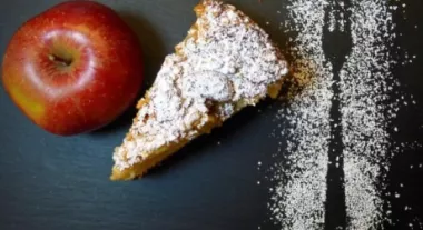 Шарлотка з аґрусом